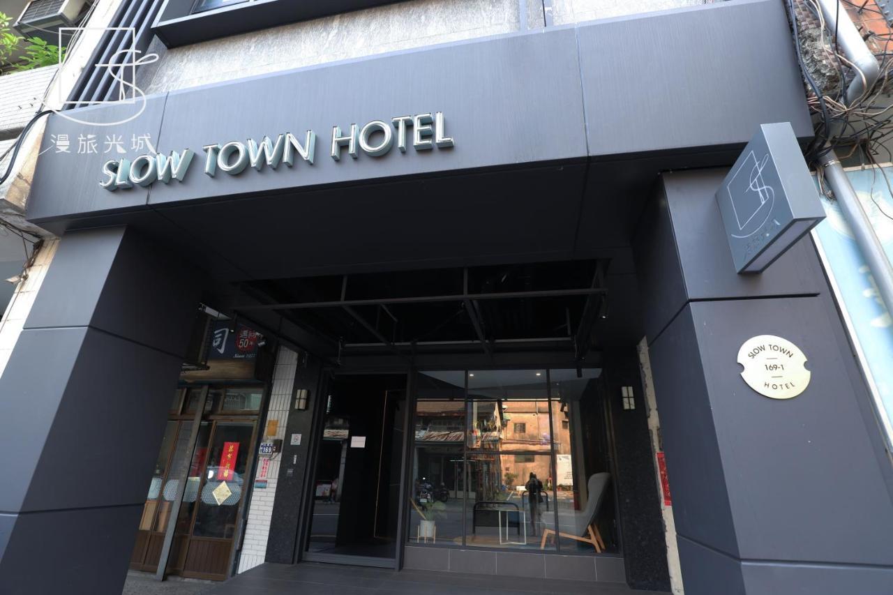 Slow Town Hotel-Glowing Taichung Exterior foto